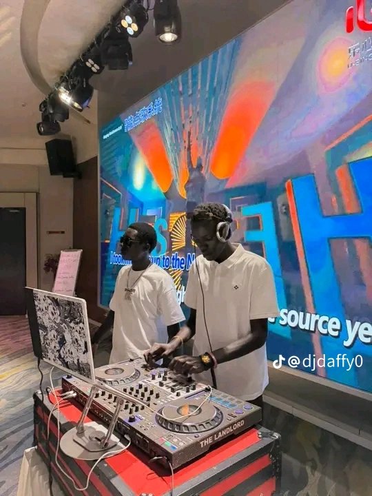 DJ portrait